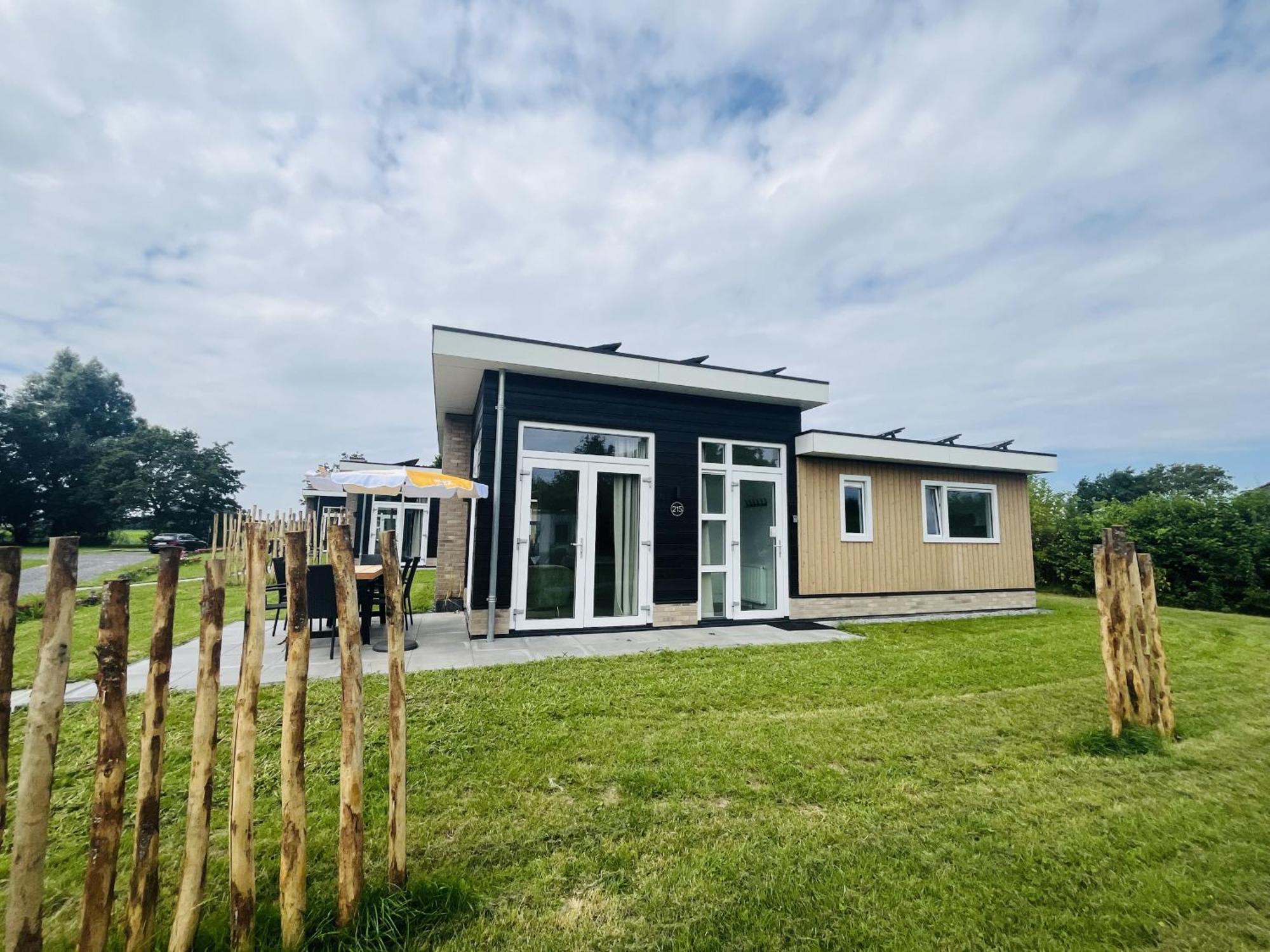 Bungalowpark De Horn - Floresta 213 Dirkshorn Exteriör bild