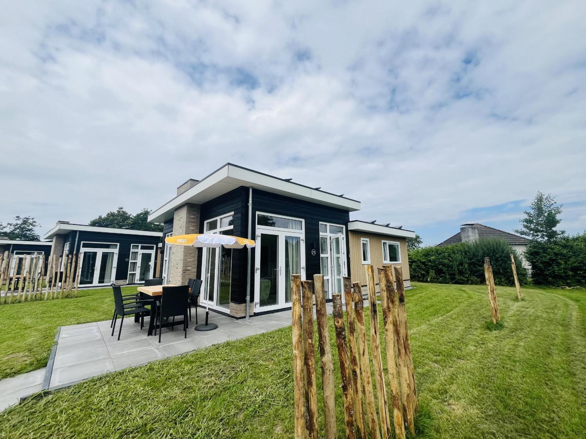 Bungalowpark De Horn - Floresta 213 Dirkshorn Exteriör bild